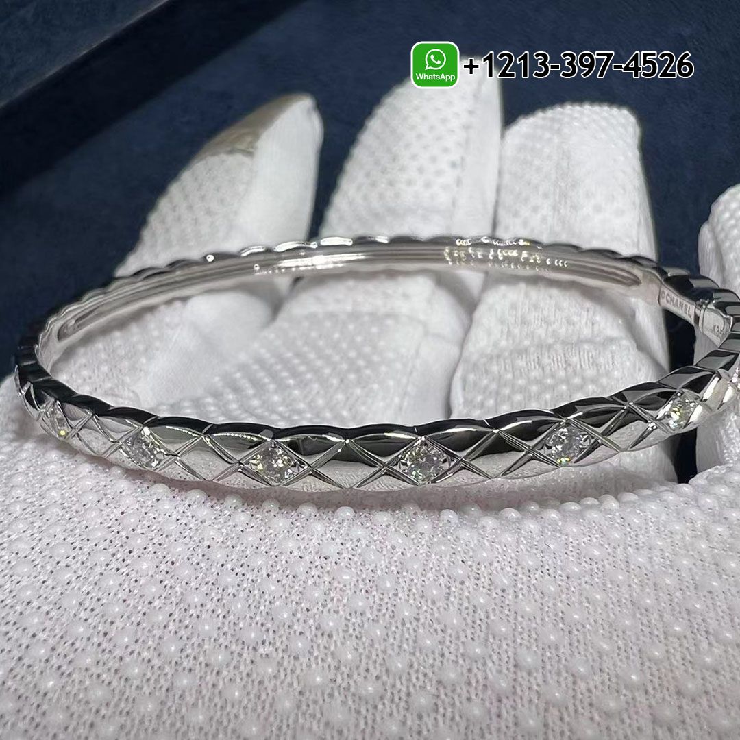 Chanel 18K White Gold 0.32cttw Diamond Coco Crush Mini Bangle J12328