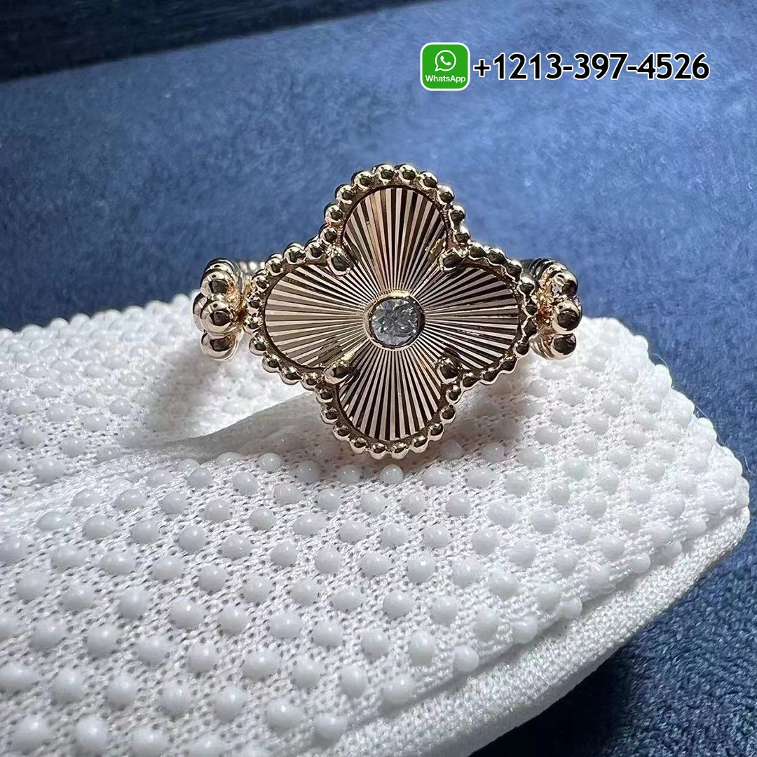 Van Cleef & Arpels Guilloche 18k Rose Gold Carnelian Diamond Vintage Alhambra Reversible Ring VCARP7U500