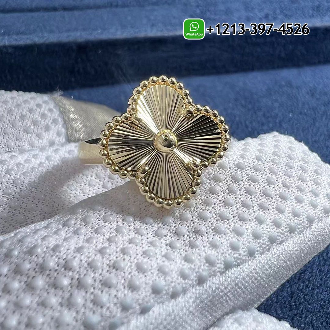 Van Cleef & Arpels Vintage Alhambra Guilloché 18k Yellow Gold Ring VCARP6I300