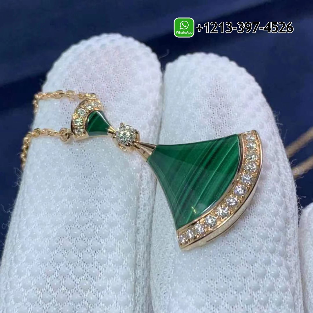 Bvlgari Divas’ Dream Malachite & Diamond 18k Rose Gold Pendant Necklace