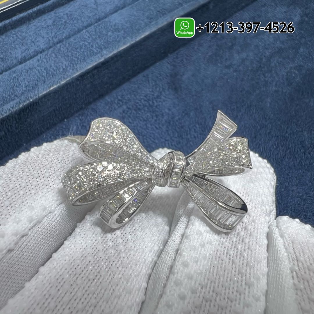 Graff Tilda’s Bow Double Knot Diamond 18K White Gold Ring RGR594