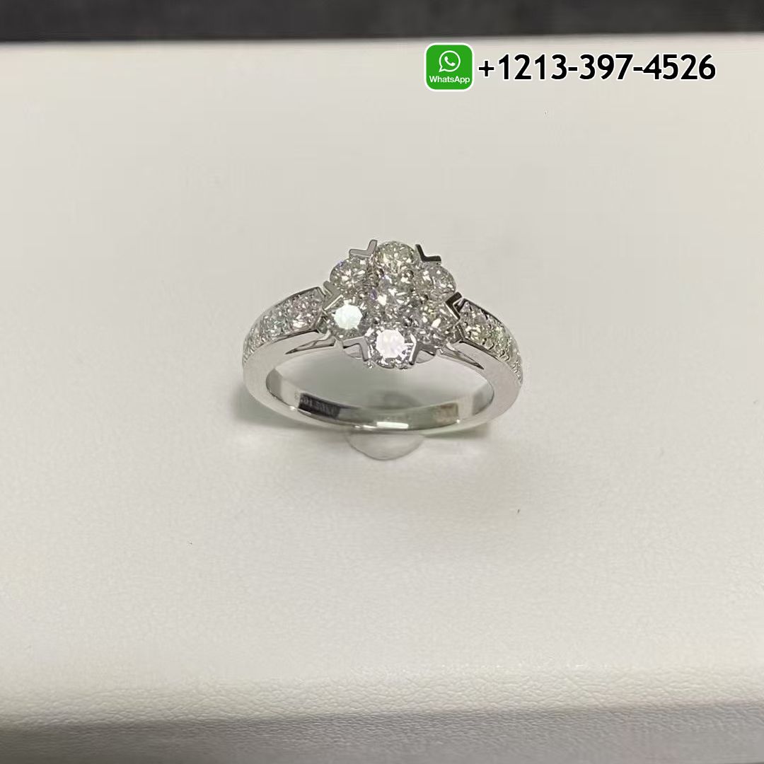 Van Cleef & Arpels 18k White Gold Diamond Fleurette Flower Ring VCARO8FO00