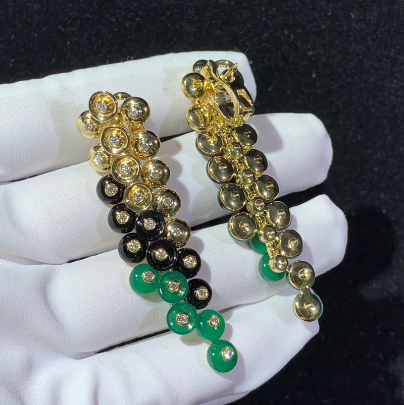 Van Cleef & Arpels 18k Yellow Gold Chrysoprase Onyx Diamond Bouton d’or Earrings VCARO77200